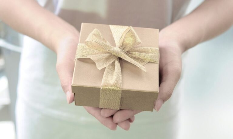 DIY Care Package Ideas to Surprise Your Loved One